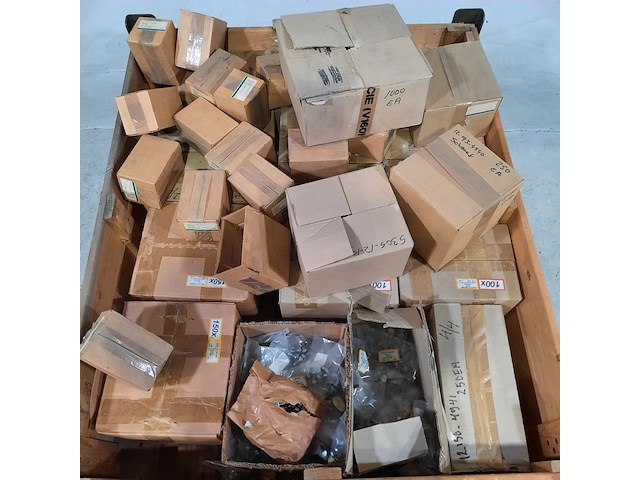 Diverse ijzerwaren, o.a. bosch - afbeelding 2 van  9