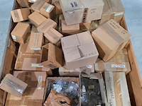 Diverse ijzerwaren, o.a. bosch - afbeelding 2 van  9