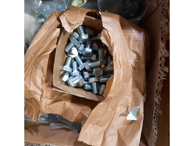 Diverse ijzerwaren, o.a. bosch - afbeelding 3 van  9