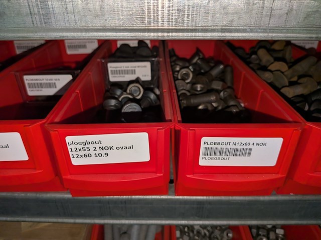Diverse ijzerwaren o.a. bouten - afbeelding 2 van  20