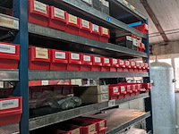 Diverse ijzerwaren o.a. bouten - afbeelding 1 van  20