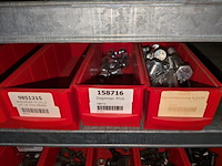 Diverse ijzerwaren o.a. bouten - afbeelding 16 van  20