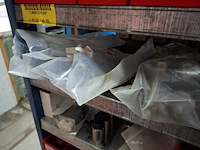 Diverse ijzerwaren o.a. plunjers - afbeelding 4 van  46