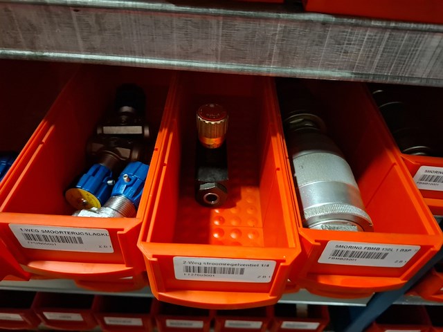 Diverse ijzerwaren o.a. plunjers - afbeelding 8 van  46