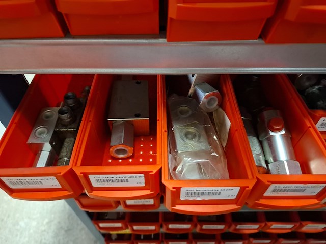 Diverse ijzerwaren o.a. plunjers - afbeelding 16 van  46