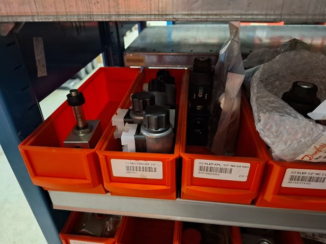 Diverse ijzerwaren o.a. plunjers - afbeelding 24 van  46