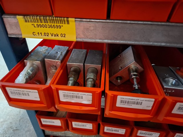 Diverse ijzerwaren o.a. plunjers - afbeelding 29 van  46