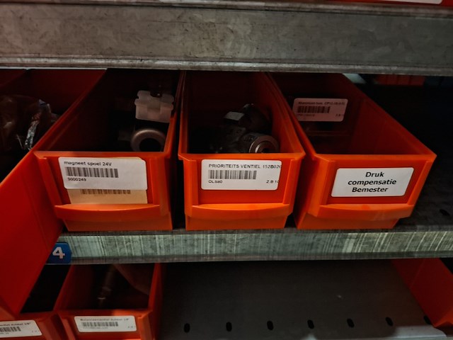 Diverse ijzerwaren o.a. plunjers - afbeelding 35 van  46