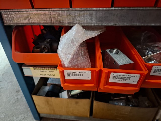 Diverse ijzerwaren o.a. plunjers - afbeelding 37 van  46