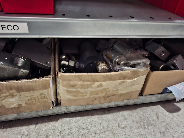 Diverse ijzerwaren o.a. plunjers - afbeelding 41 van  46