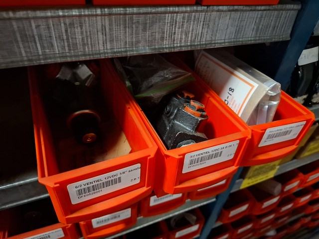 Diverse ijzerwaren o.a. plunjers - afbeelding 46 van  46