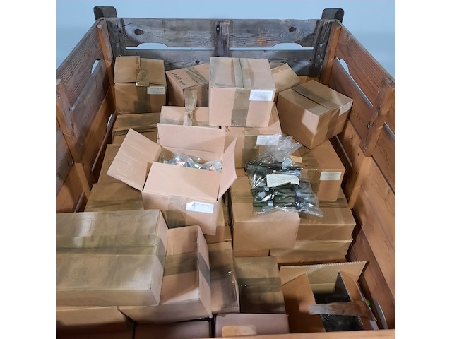 Diverse ijzerwaren - afbeelding 2 van  9