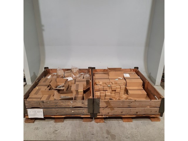 Diverse ijzerwaren - afbeelding 1 van  13