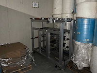 Diverse incomplete mondkapjes productie machines - afbeelding 15 van  20