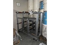 Diverse incomplete mondkapjes productie machines - afbeelding 16 van  20