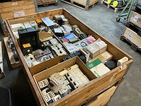 Diverse industriële elektronica - afbeelding 1 van  6