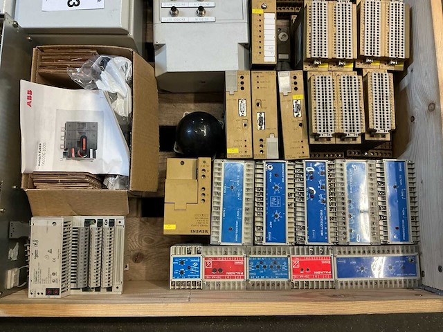 Diverse industriële plc elektronica - afbeelding 3 van  5