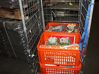 Diverse inhoud kratten - afbeelding 4 van  11