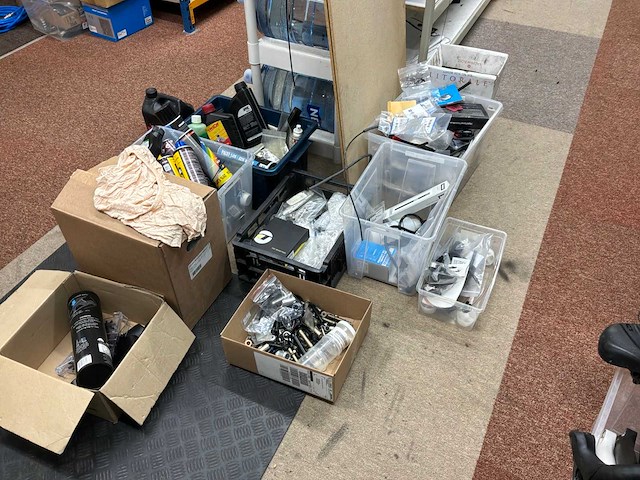 Diverse innotec / shimano / topeak / fox fietsonderdelen en gereedschappen - afbeelding 1 van  13