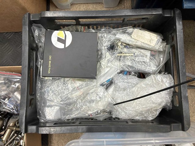 Diverse innotec / shimano / topeak / fox fietsonderdelen en gereedschappen - afbeelding 12 van  13