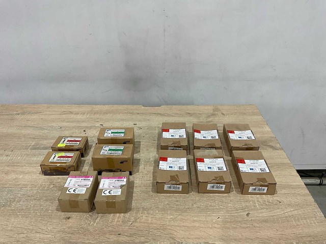 Diverse inox schroeven verzinkt - afbeelding 3 van  7