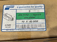 Diverse inox schroeven verzinkt - afbeelding 6 van  7