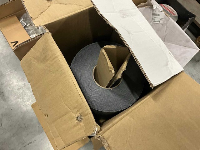 Diverse installatie materialen - afbeelding 5 van  5