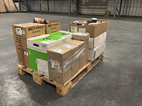 Diverse installatie materialen - afbeelding 1 van  7