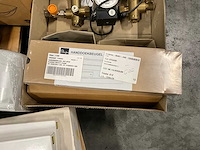 Diverse installatie materialen - afbeelding 8 van  8