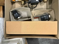 Diverse installatie materialen - afbeelding 3 van  8