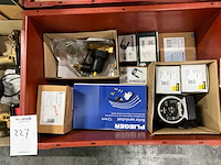 Diverse installatie materialen - afbeelding 6 van  8