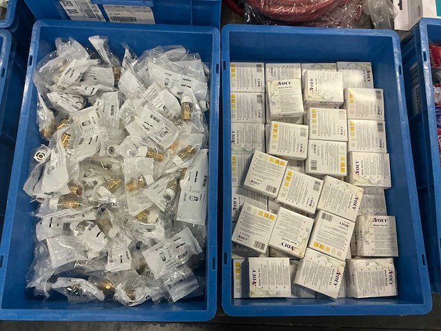 Diverse installatie materialen - afbeelding 5 van  20