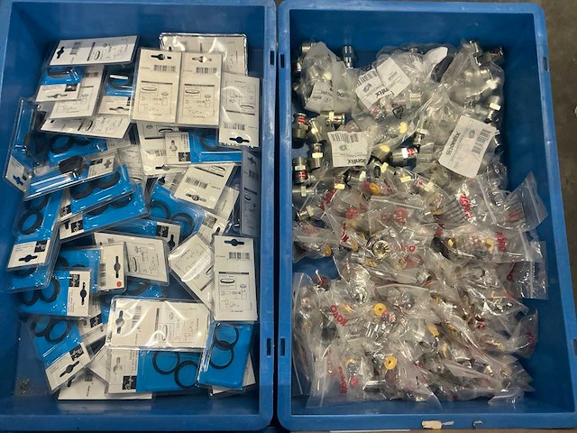 Diverse installatie materialen - afbeelding 10 van  20