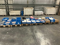 Diverse installatie materialen - afbeelding 12 van  20