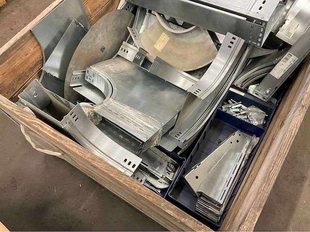 Diverse installatie materialen - afbeelding 7 van  13