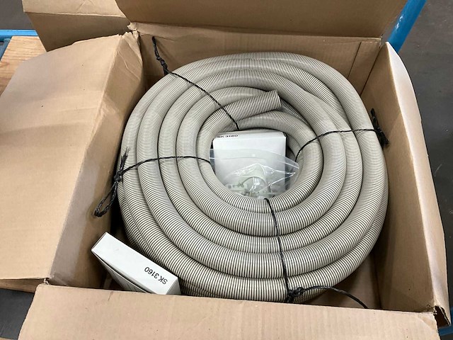 Diverse installatie slangen - afbeelding 2 van  6