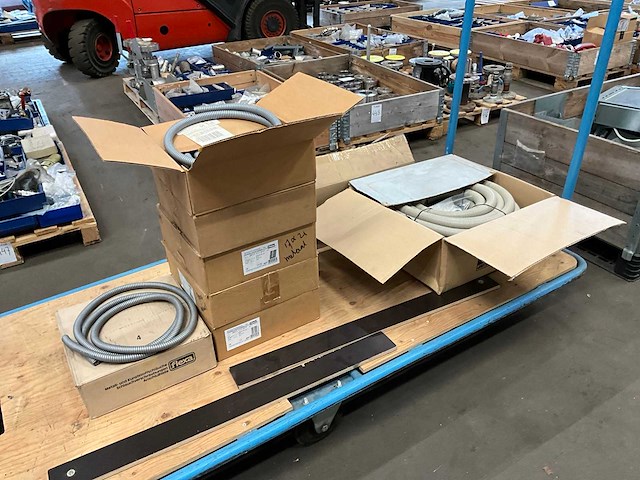 Diverse installatie slangen - afbeelding 3 van  6