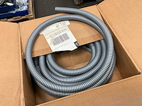 Diverse installatie slangen - afbeelding 4 van  6