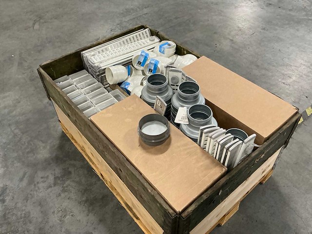 Diverse installatiematerialen - afbeelding 1 van  4