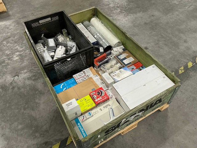 Diverse installatiematerialen - afbeelding 5 van  9