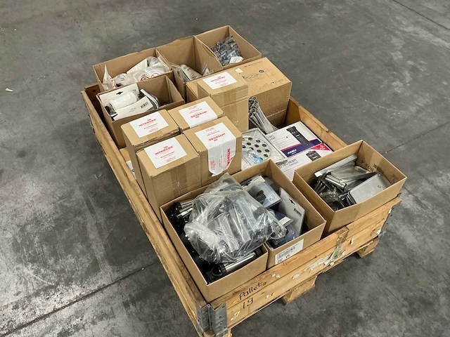Diverse installatiematerialen - afbeelding 5 van  9