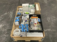 Diverse installatiematerialen - afbeelding 2 van  9