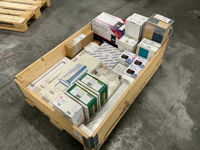 Diverse installatiematerialen - afbeelding 1 van  10
