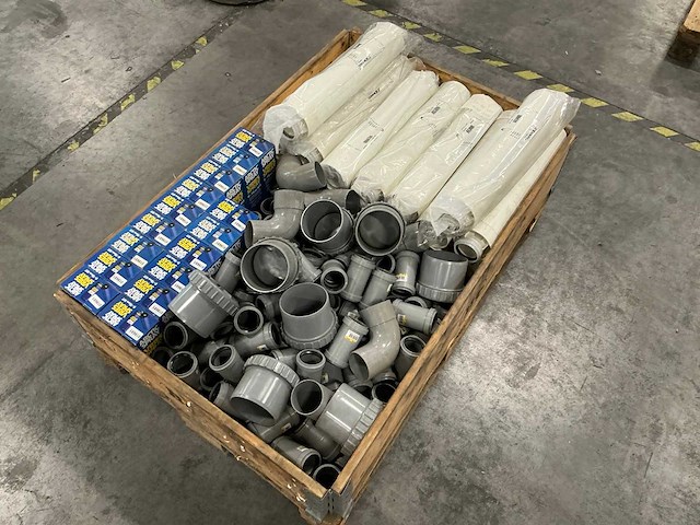 Diverse installatiematerialen - afbeelding 1 van  9