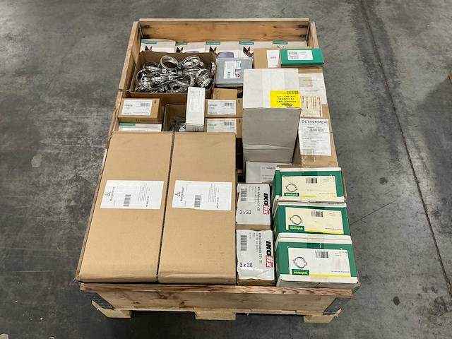 Diverse installatiematerialen - afbeelding 4 van  11