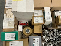 Diverse installatiematerialen - afbeelding 10 van  11
