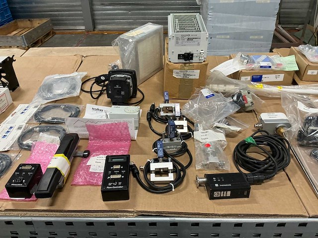 Diverse installatiematerialen - afbeelding 2 van  24