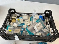 Diverse installatiematerialen - afbeelding 2 van  2