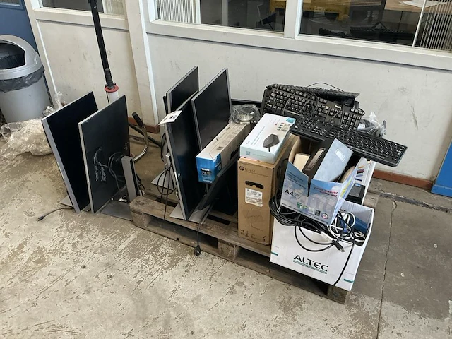 Diverse it artikelen - afbeelding 1 van  7