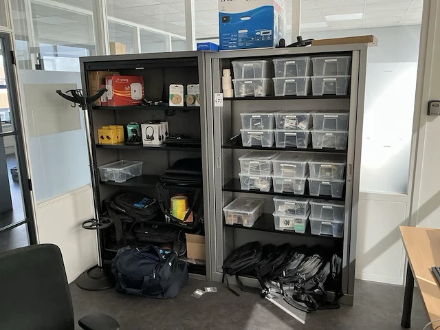Diverse it voorraad - afbeelding 1 van  11